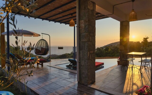 Villa Pine Private Located in a Quiet and Picturesque Location