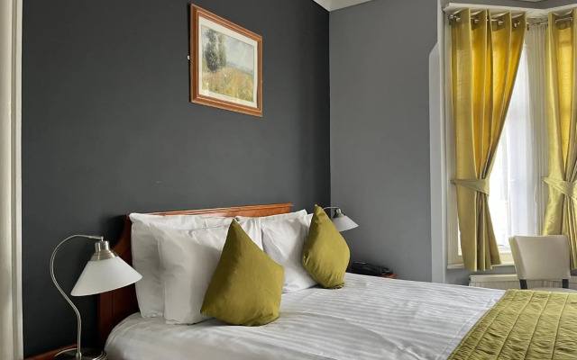 Sorrento Hotel