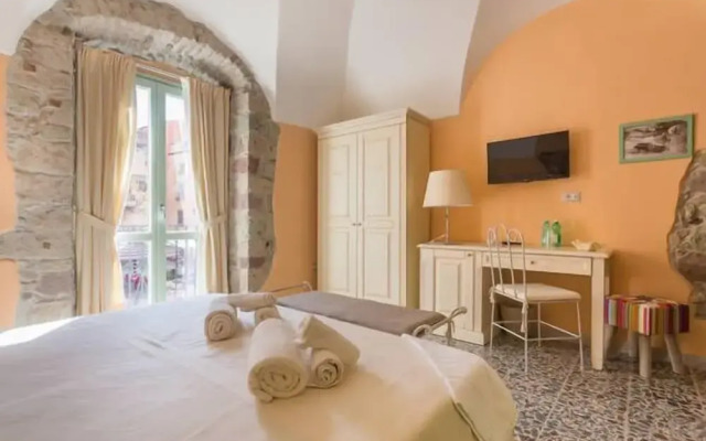Madalen Guest House