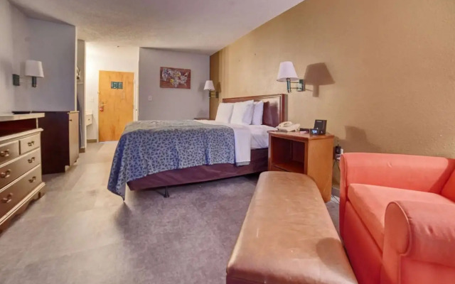 Econo Lodge Raleigh near Walnut Creek Amphitheatre