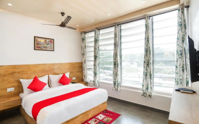 Hotel Orchid Blu by OYO Rooms