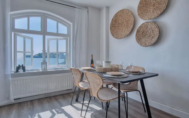 The Sand Castle - 2 Bedroom Apartment - Tenby