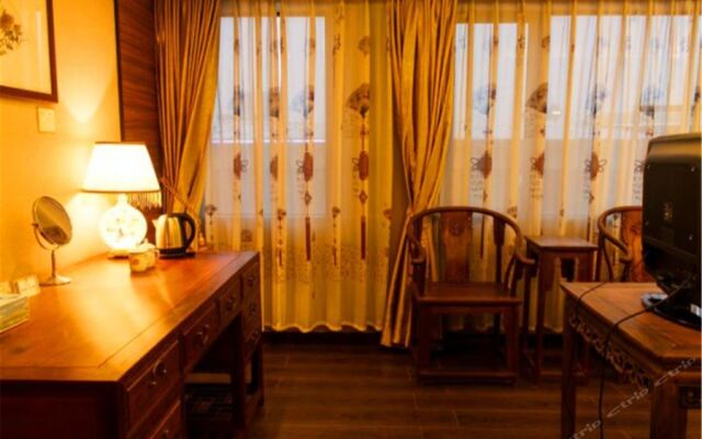 广州员村湖景金阁酒店