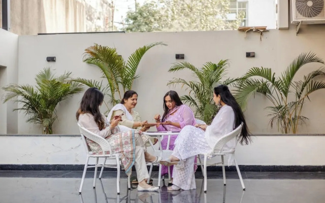 Lime Tree B&B Pari Chowk