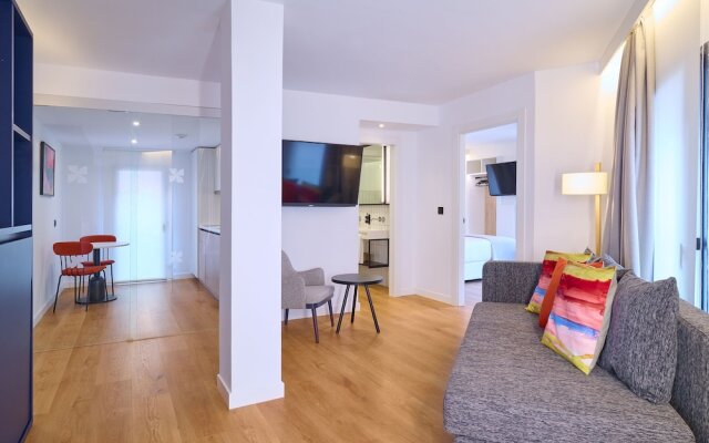 Apartamentos Luna Suites Granada