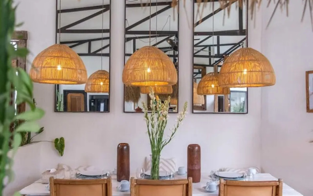 Tropical Design, Private Villa, 3 BR, Umalas