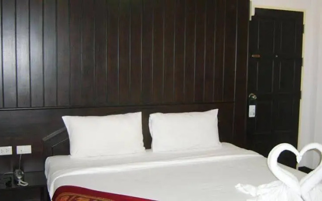Patong Bay Guesthouse