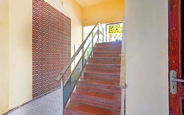 OYO 3842 Eiffel Ketintang Unesa Syariah