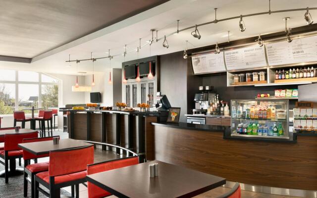 Courtyard by Marriott Tysons McLean