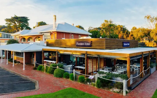 Quarters at Flinders Hotel