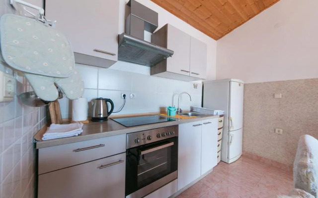 Apartments by the sea Podaca, Makarska - 13974