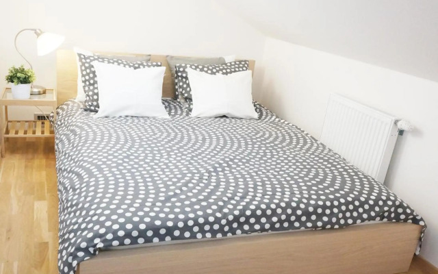 Suite Prague Apartment -Duplex, up to 4people