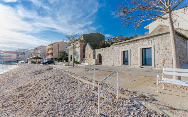 Apartment On the beach