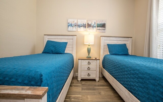 4862 Cayview Ave #110