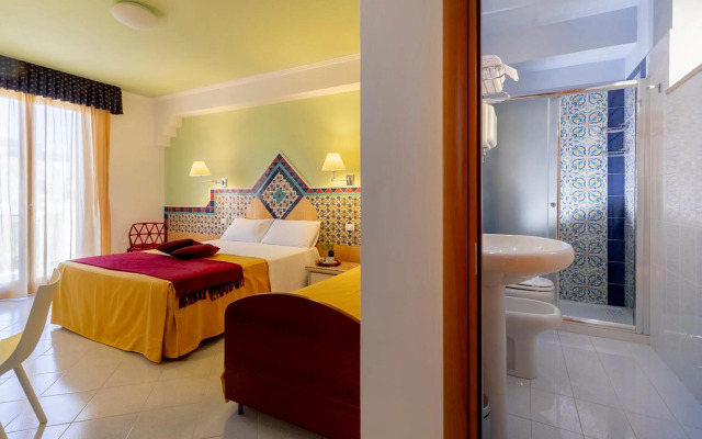 Hotel Riva Del Sole