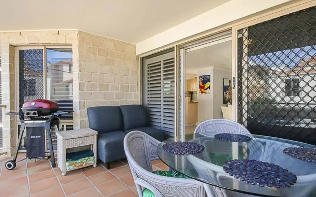 Classy 3 Bedroom Apartment by the Beach