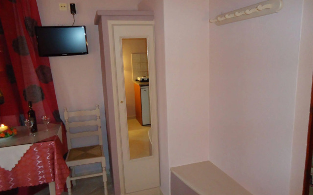Mandilaria Studios