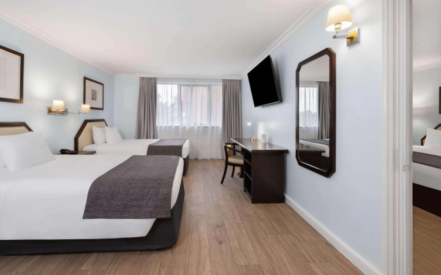 Wyndham Garden Santiago Kennedy