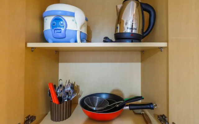 Comfortable 1Br The Oasis Lippo Cikarang Apartment