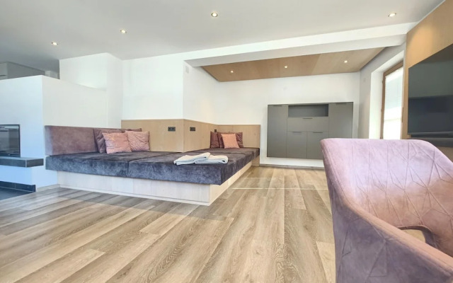 Exclusive Apartment With Garden and Whirlpool