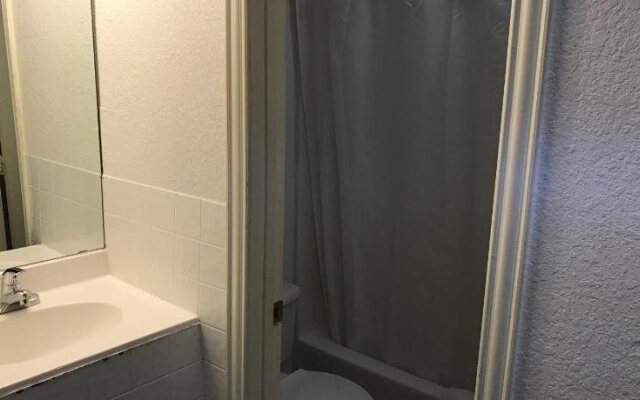 Sunrise Inn