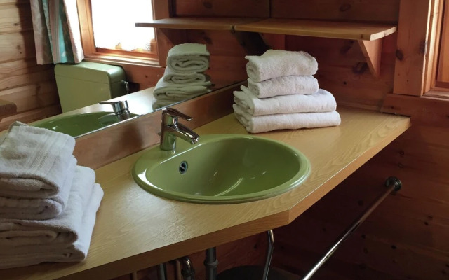 Cozy Bungalow With a Stove, in a Nature Reserve