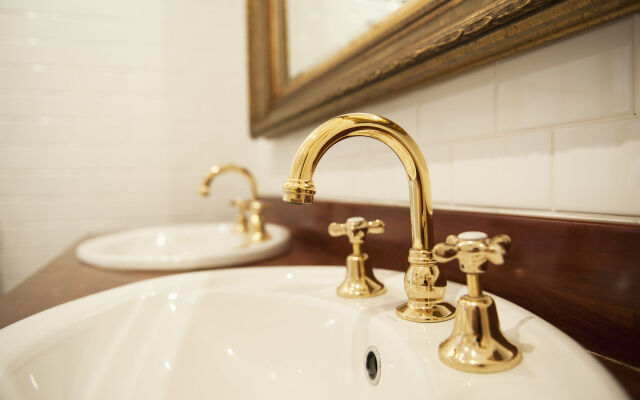 Cobb & Co Court Boutique Hotel