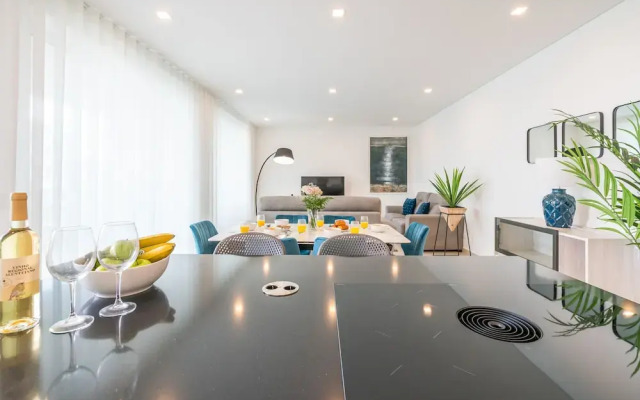 Lagos Marina View 4 With Pool by Homing