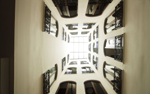 Room Mate Leo, Granada