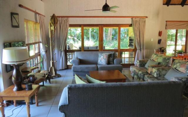 Kruger Park Lodge - AM8 - 3 Bedroom Chalet