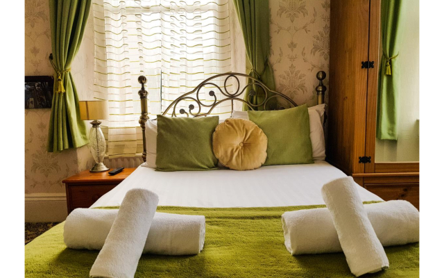 Wentworth House Hotel