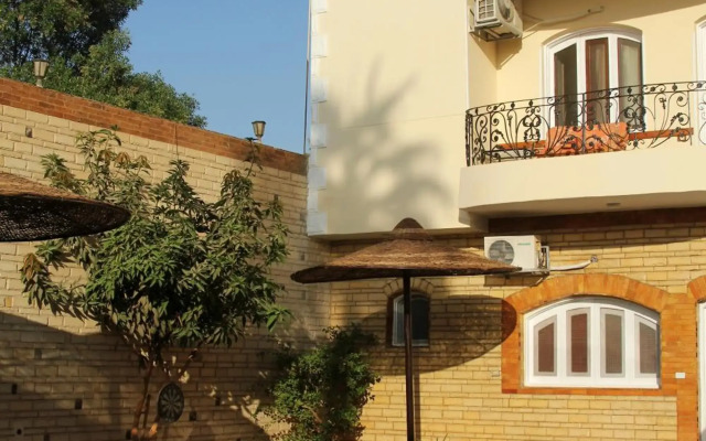 Nile Valley Hotel & Restaurant