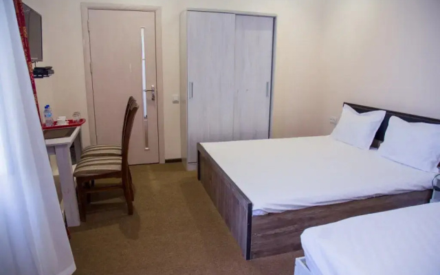 Continent Hotel