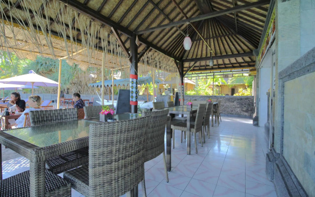 Airy Amlapura Raya Candidasa Bali