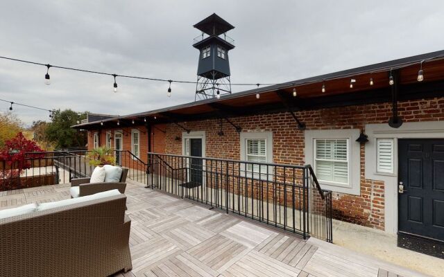 563 King Signature Apartments