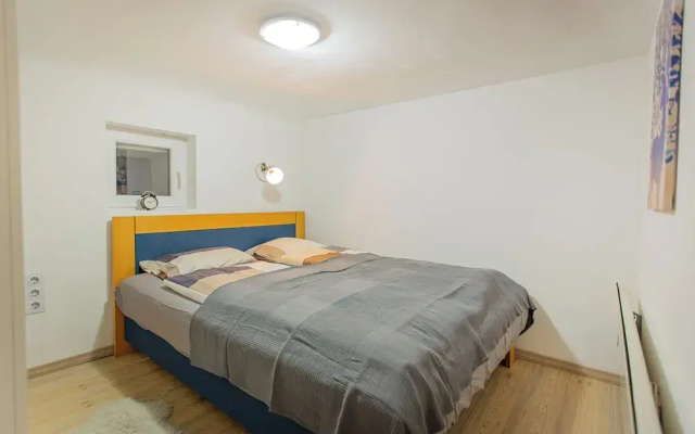 Cute gallery flat in Budapest Pearl