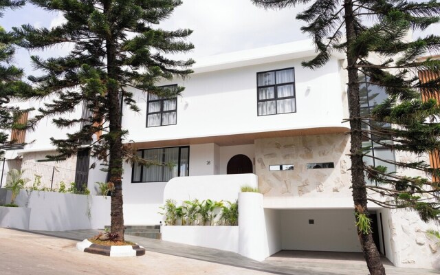 Sunset City View Villa 5 BR with a Private Heated Pool