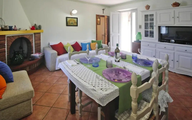 Apartment Casa Paola With Pool in Camaiore