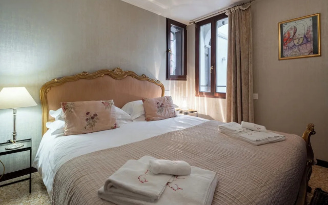 Palazzo Ca' Moro apartments