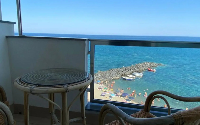 Hotel Tysandros