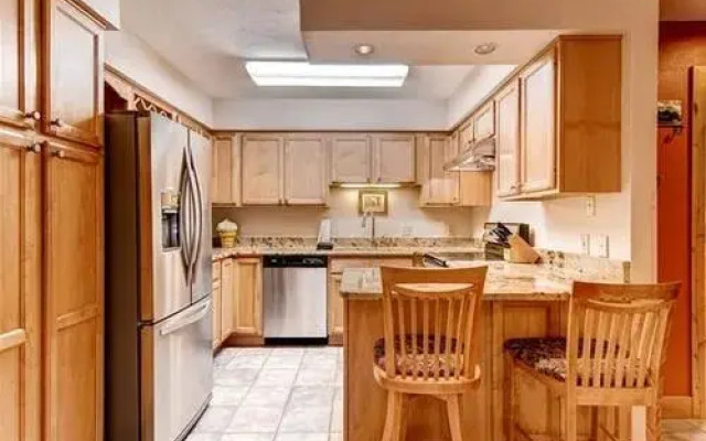 Ski Hill by Pinnacle Lodging