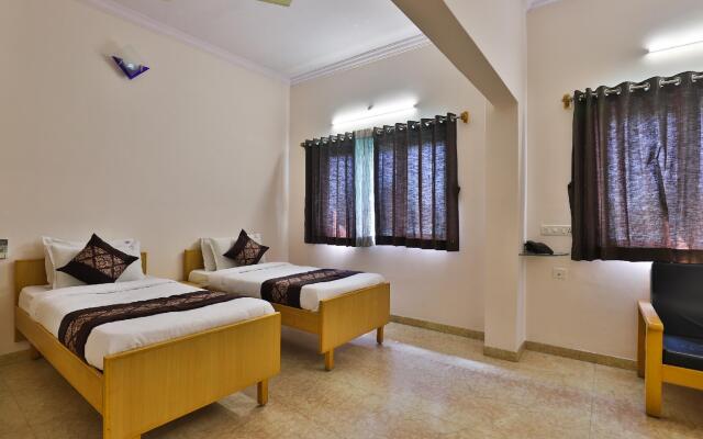 OYO 28448 Tree Top Residency