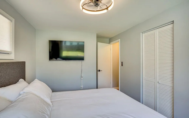 Large Backyard, Walk to Hospital: Sheboygan Abode!