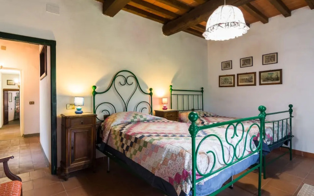 Holiday Home in Pistoia With Pool