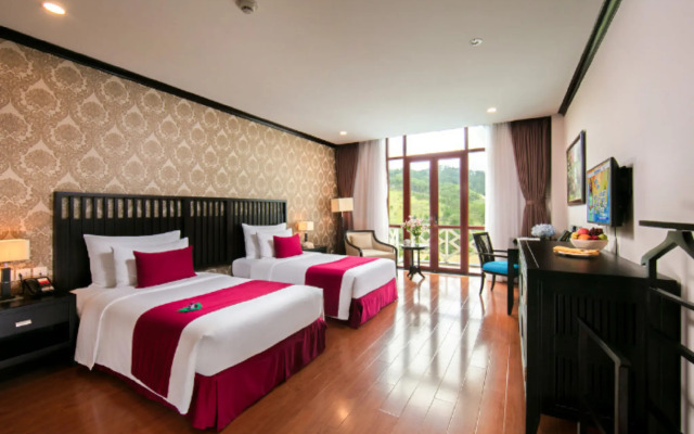 Sam Tuyen Lam Resort