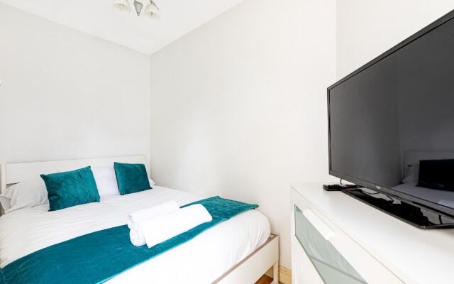 Liverpool Street City Apartment