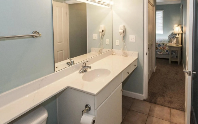 1214 Shores of Panama