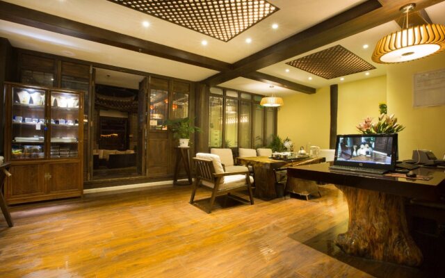 Lijiang Guiyuantianju Inn