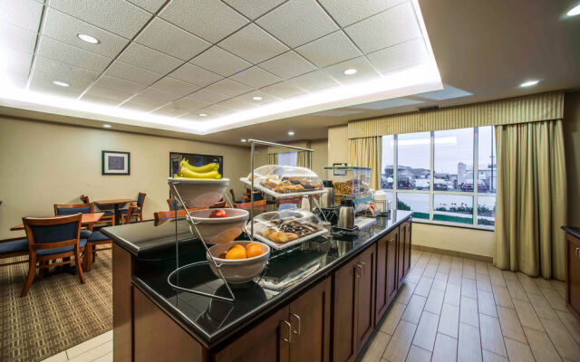 Comfort Inn & Suites Marion I-57