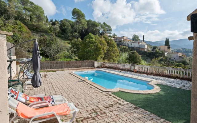 Charming Flat With Pool